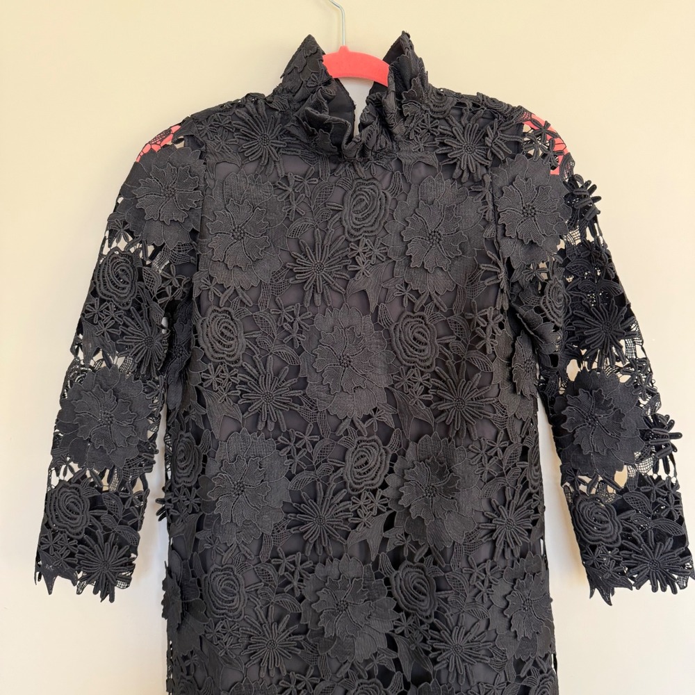 Tuckernuck Black Guipure Lace Daphne Mini Dress XXS Tie Bow Back Neck Shift NEW - Picture 7 of 9